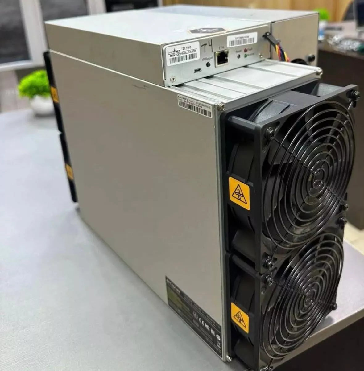 ANTMINER ASIC BITCOIN BTC S19 90TH/s 3250w PERFECT MINT